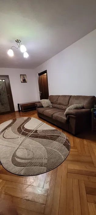 3 Camere de inchiriat | Dristor | Centrala proprie | Metrou – fotografia 1 din 10