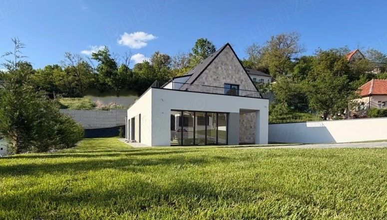 Proprietate premium cu arhitectura moderna in Feleacu – fotografia 3 din 13