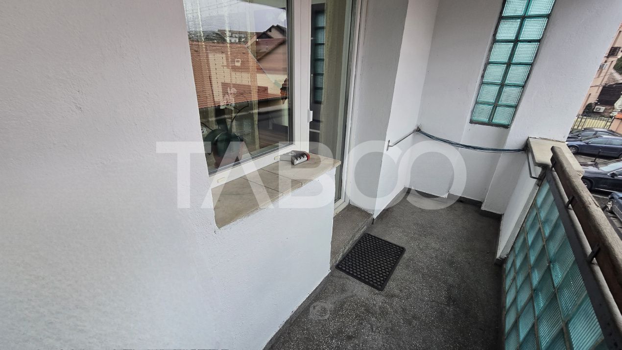 Apartament de inchiriat Central 3 camere balcon 2 bai mobilat utilat – fotografia 4 din 14