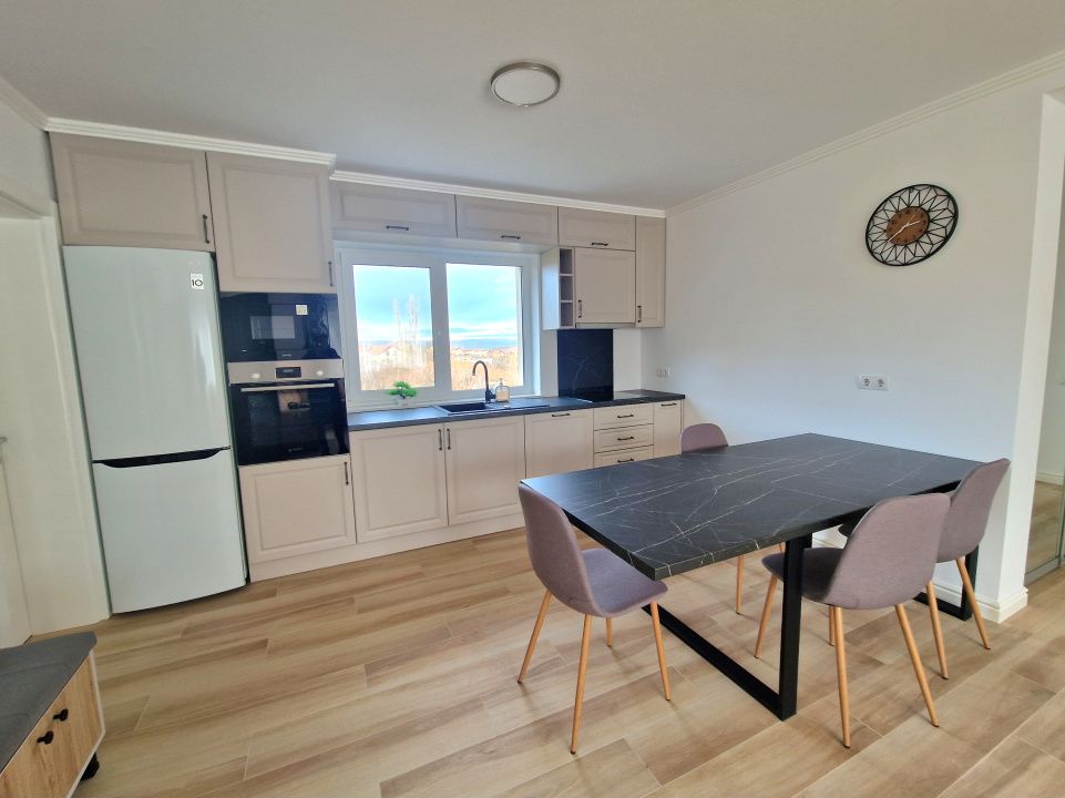 Apartament la casa cu 4 camere in Borhanci – fotografia 2 din 25
