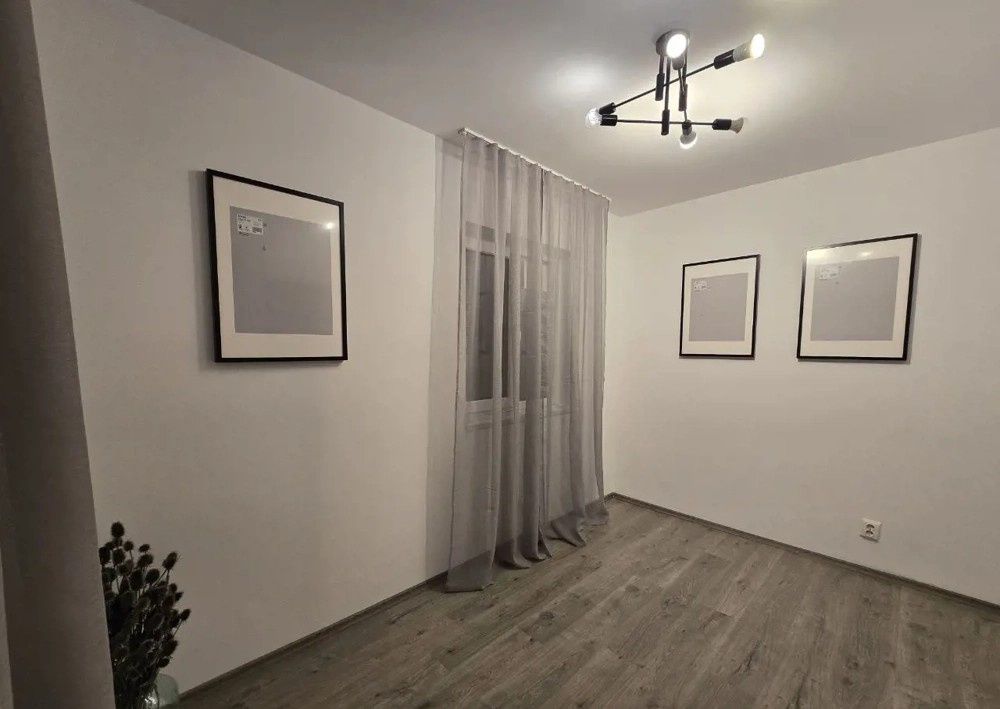 Spatiu birouri de inchiriat, 4 camere, curte proprie, BMW, Floresti! – fotografia 4 din 9