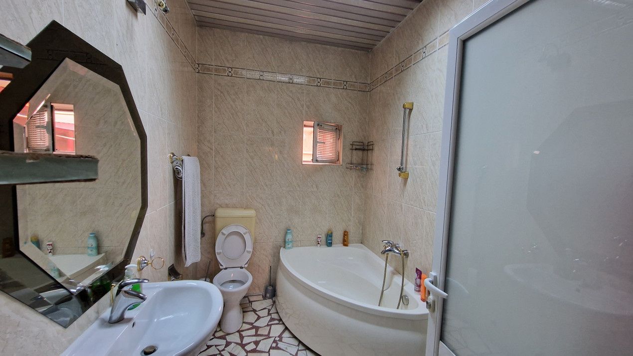 Vila , 300mp utili, ideala afterschool, cazare muncitori straini etc! – fotografia 14 din 21