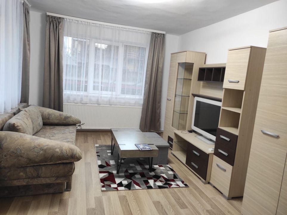 Casa unifamilială, 9 camere, 3 apartamente, 560mp teren – fotografia 9 din 13
