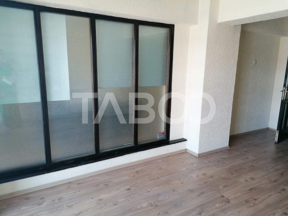 Spatiu de  birouri de vanzare  268 mpu etaj 1  zona Turnisor Sibiu – fotografia 6 din 10