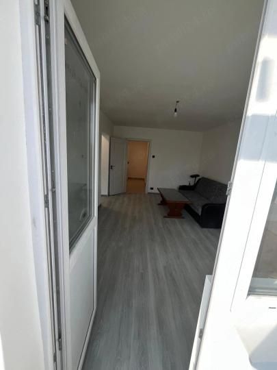 2 Camere de vanzare | Rahova | 0% Comision | Renovat – fotografia 1 din 9