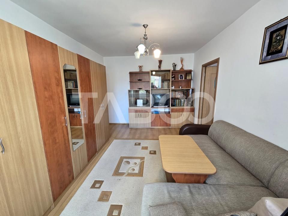 Apartament 3 camere de vanzare etaj intermediar 2 Mihai Viteazul Sibiu – fotografia 1 din 16