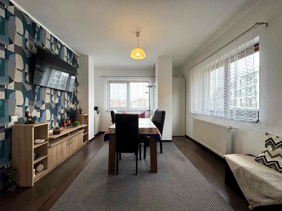 Apartament cu 3 camere – Str. Stejarului | Etaj 2/4 | Parcare cu CF – fotografia 2 din 7