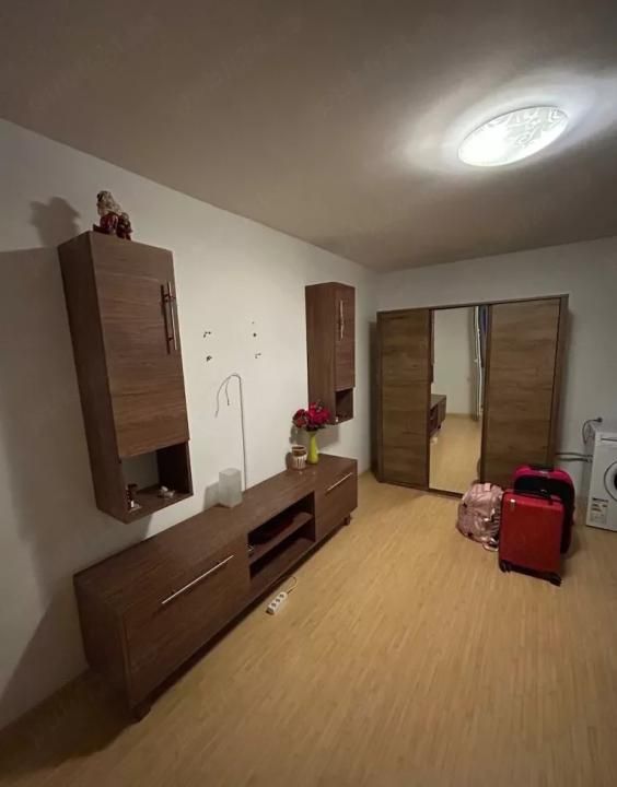2 Camere de inchiriat | Valea Oltului | Metrou | Bloc izolat  | Metrou – fotografia 2 din 6