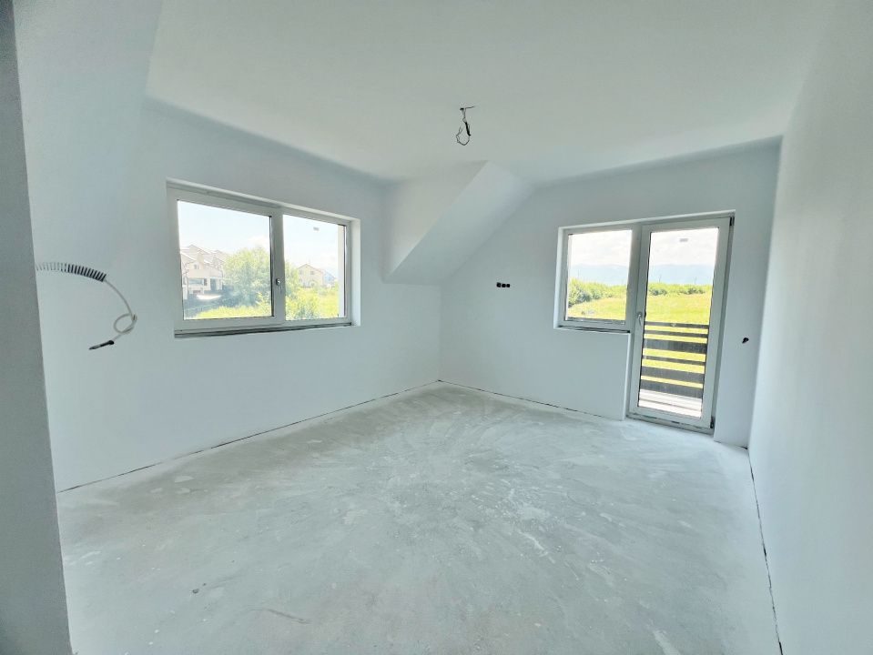Casă single în Cristian, Sibiu - 4 Camere, 2 Terase, Teren 486 – fotografia 19 din 41