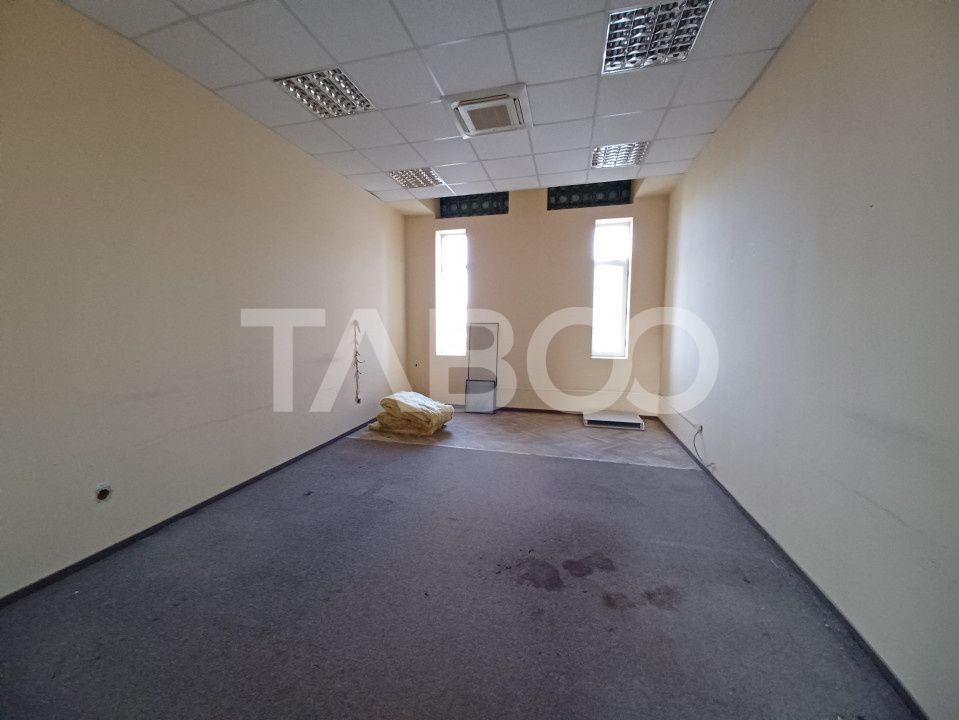 Spatiu de birouri pe Mihai Viteazul Sibiu compartimentare dupa nevoi – fotografia 15 din 17