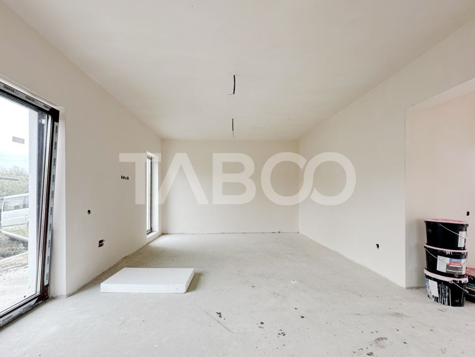 Casa de vanzare cu 4 camere in Floresti zona Muzeul Apei tip duplex – fotografia 5 din 14