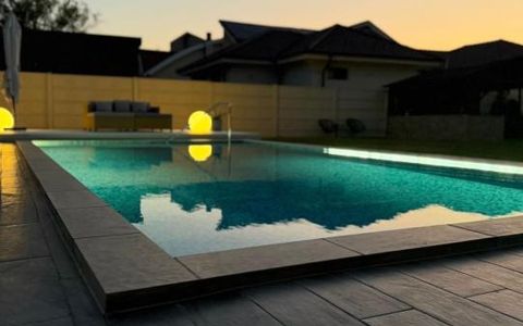 Vila lux de vanzare, cartier BEVERLY HILLS, Sanmartin, Bihor