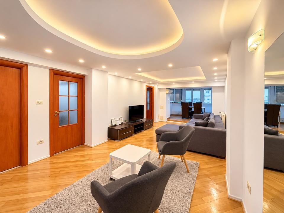 Apartament 2 camere | Bd. Unirii | Etaj 8 | Vedere panoramică – fotografia 2 din 9