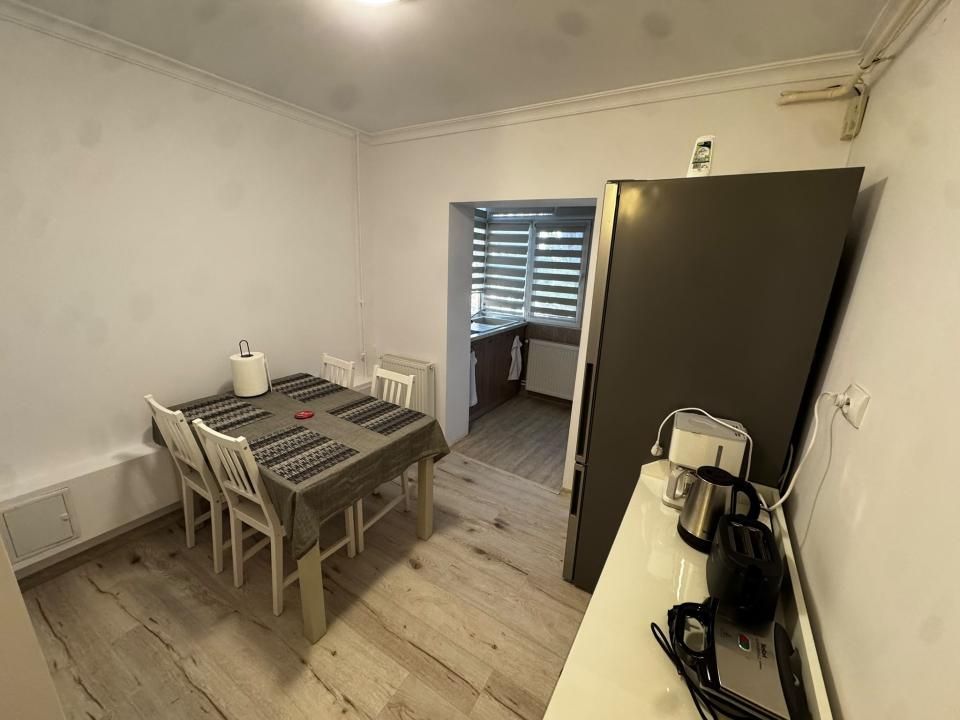 Apartament 3 camere, 72 mp, Cartierul Cornitoiu, Zona Unitatea Militara – fotografia 7 din 12