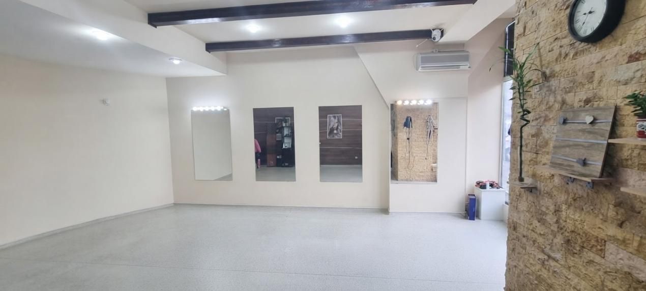 Spatiu comercial de inchiriat | Titulescu stradal | 56mp + 64mp = 120mp – fotografia 7 din 17