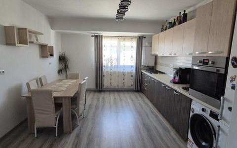 Apartament 3 camere, 60 mp, parcare, zona Sesul de sus!