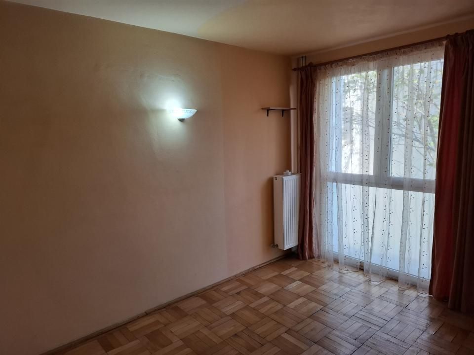 Vanzare apartament 4 camere | Titan - bloc tip H | langa metrou | etaj 3/4 | – fotografia 25 din 34