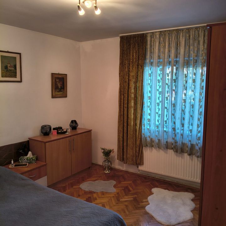 De vanzare! Apartament 4 camere, zonă excelentă – fotografia 3 din 26
