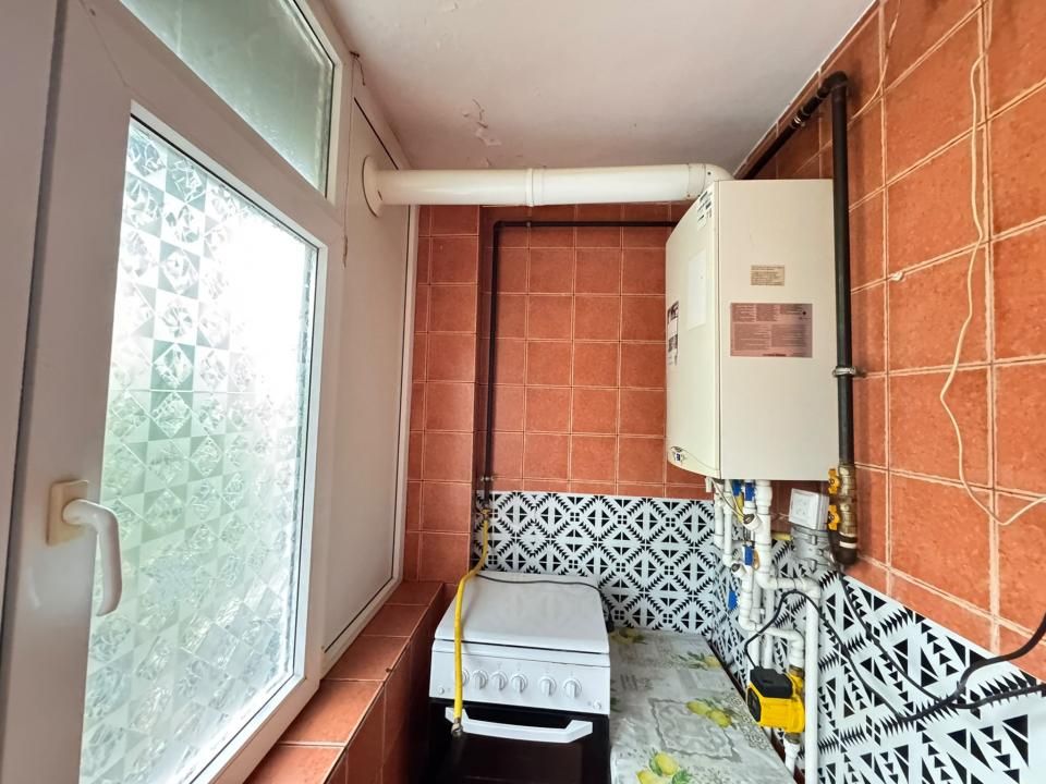 Apartament cu 2 camere decomandate de vânzare în zona CET, Constanța – fotografia 4 din 8