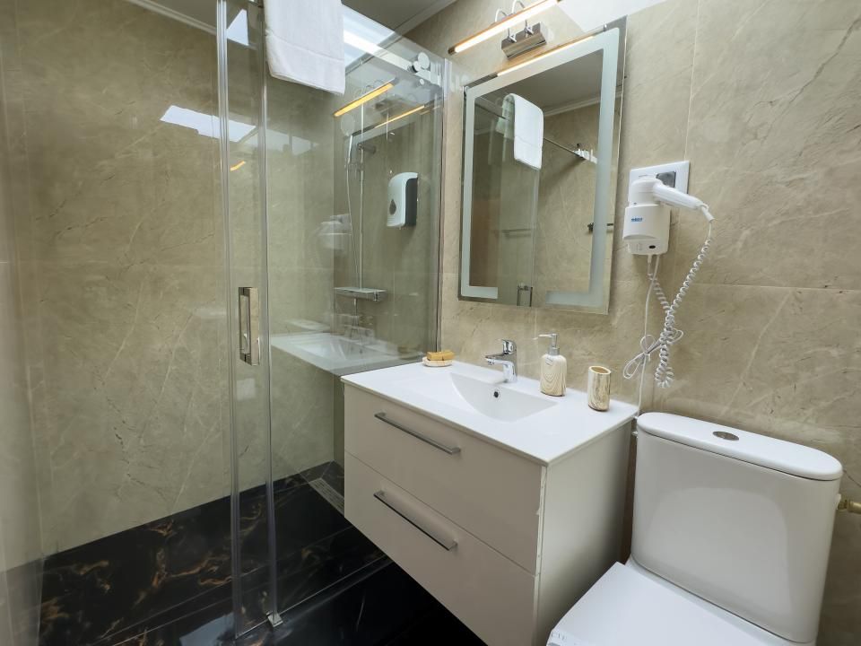 Cladire hoteliera complet echipată | 28 unitati de cazare | 2.186 mp – fotografia 19 din 33