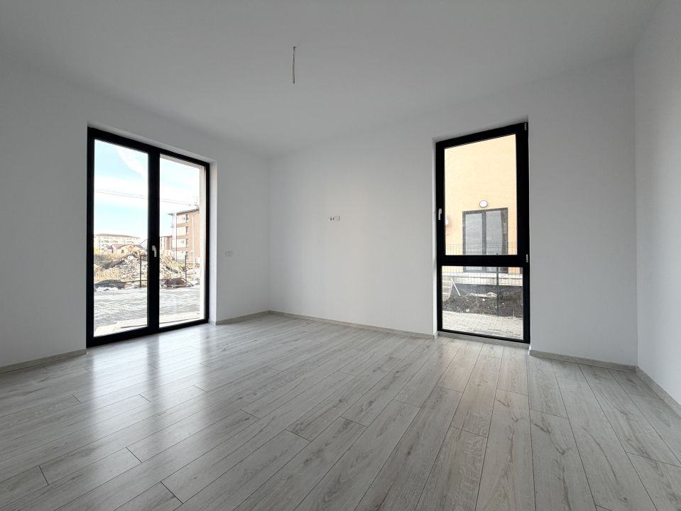 SAD, 53 mp utili, open-space, parter, bloc nou -  Esso Giroc – fotografia 5 din 7