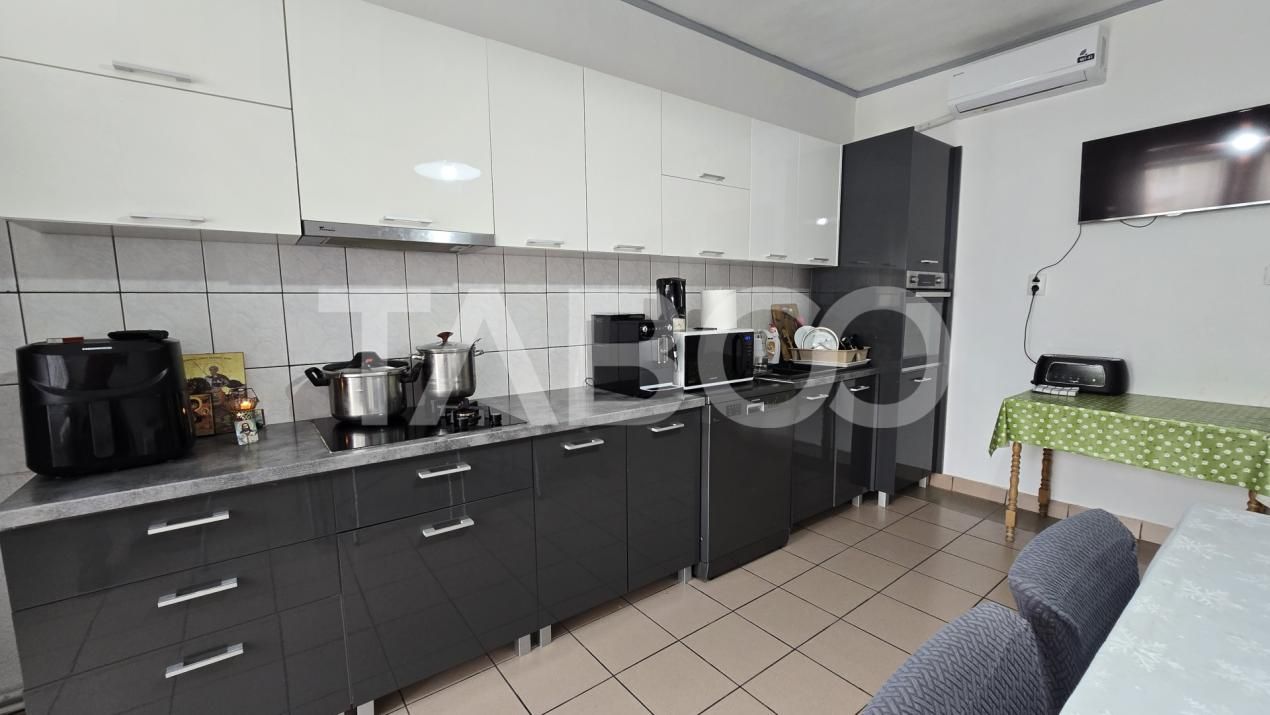 Casa cu piscina 5 camere 3 bai de vanzare in Turnisor Sibiu – fotografia 8 din 15
