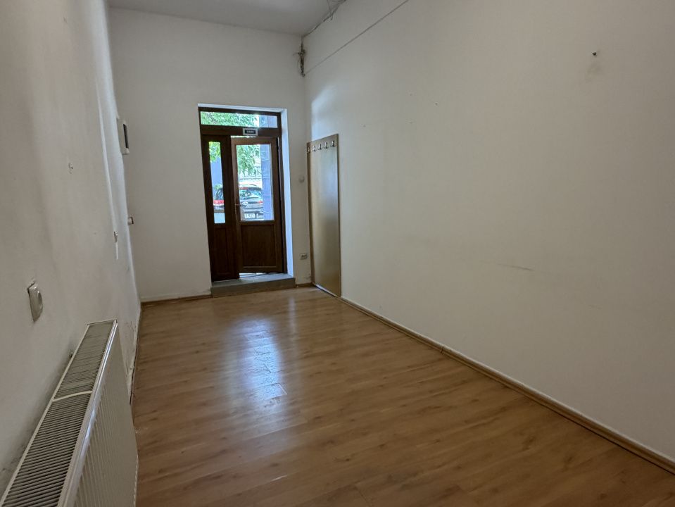 Camera Birou de Inchiriat cu acces si Parcari CENTRU UltraCentral Alba Iulia – fotografia 3 din 7