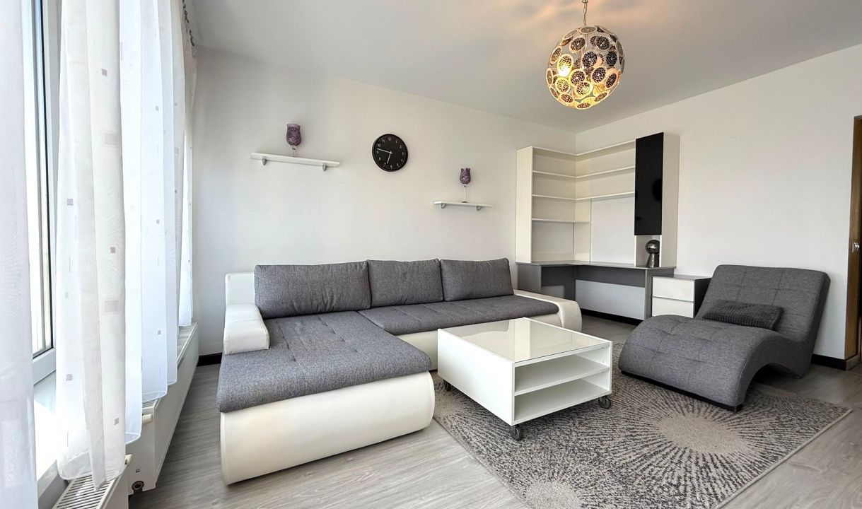Apartament 2 camere + dressing, cart.Europa, decomandat, balcon, parcare – fotografia 3 din 12