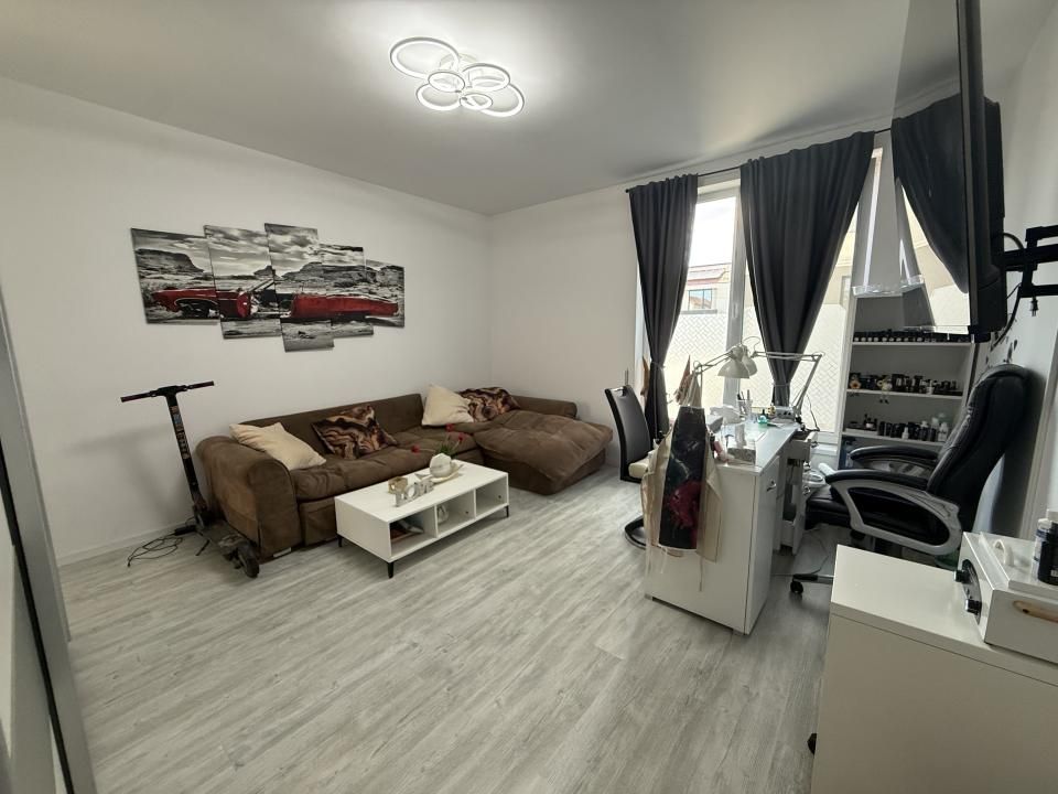 Apartament  cu 2 camere, decomandat cu gradina de 45 mp - Giroc – fotografia 2 din 11