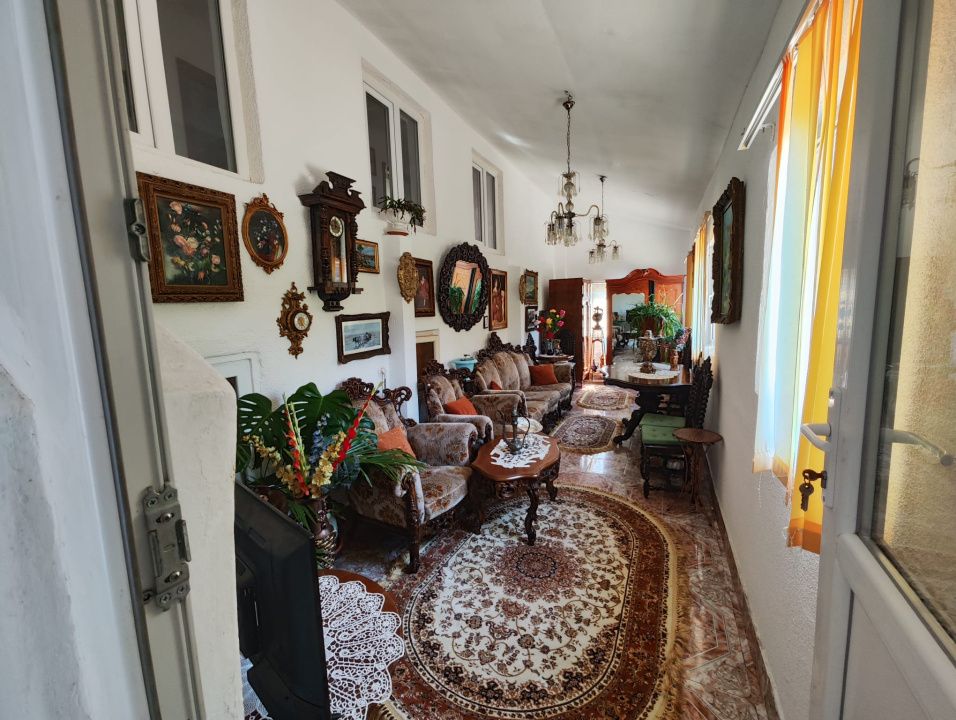Casa 5 camere, teren 1296 mp, Craiova, zona Brestei – fotografia 2 din 20