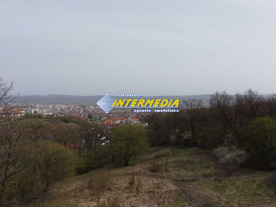 TEREN Intravilan pentru div Motel Pensiune Clinica locuinta in mijlocul padurii – fotografia 1 din 2