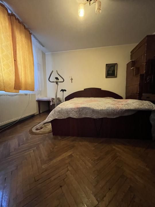 Casa pe parter 3 camere ingrijita curte si gradina Gaesti Nord – fotografia 24 din 35