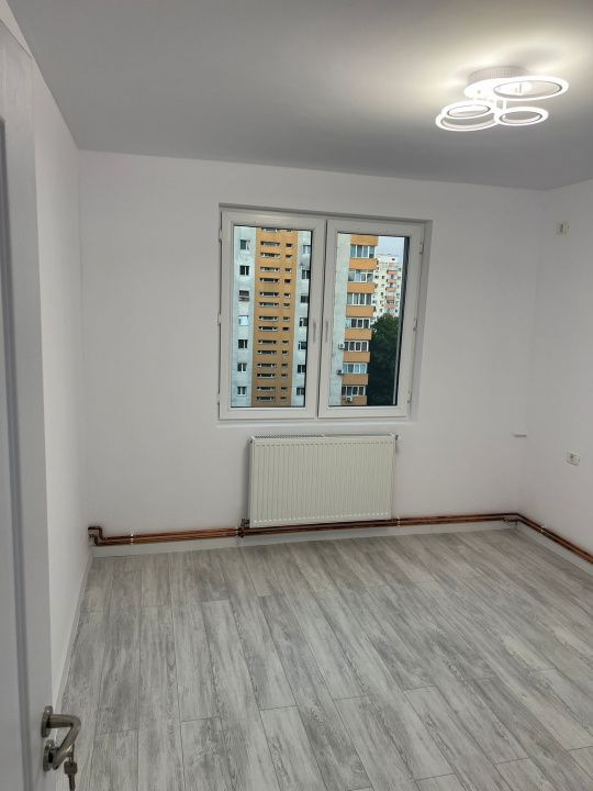 Apartament 2 camere | Renovare completă | Centrală proprie | Zona Bârcă – fotografia 2 din 13