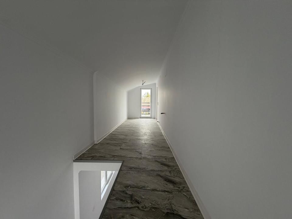 Individuala | Parter + Etaj + Pod | Asfalt | Toate utilitatile | Garaj – fotografia 9 din 22