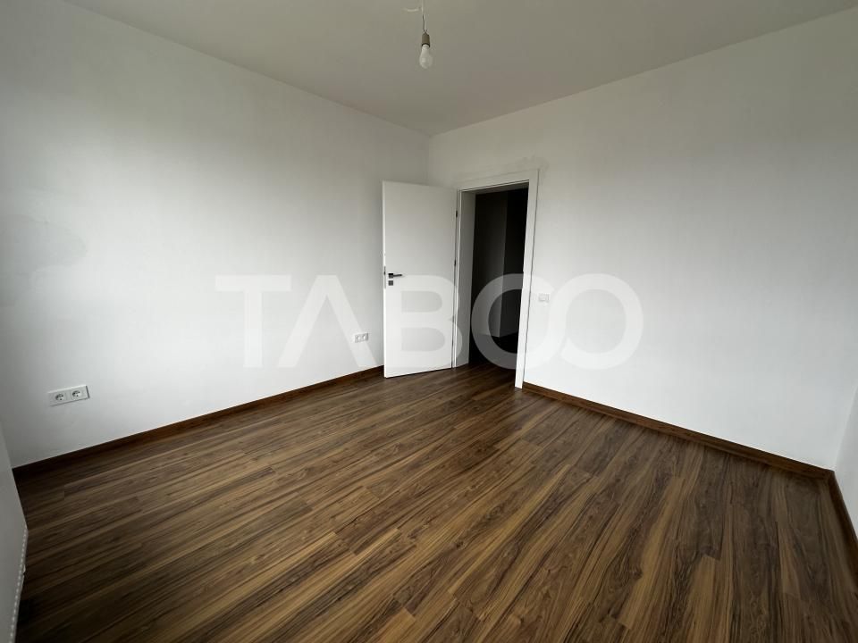 Apartament 2 camere decomandate balcon loc de parcare orientare sudica – fotografia 3 din 9