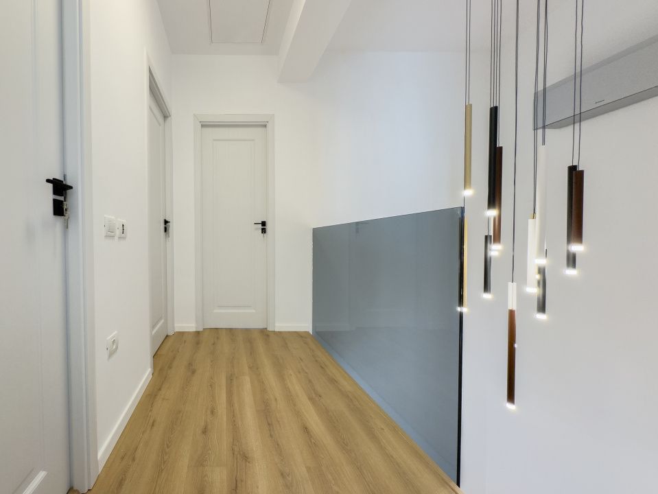 Vila P+1 in Valu lui Traian, pe partea dreapta - finisata complet – fotografia 9 din 20