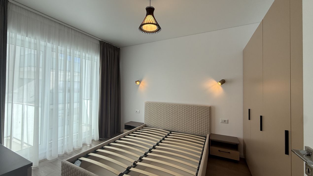 Apartamen MOBILAT in bloc finalizat cu piscina si toate utilitatile Mamaia – fotografia 17 din 23