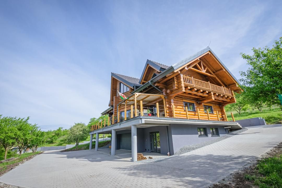 Stil de viață de vânzare – liniște, natură și confort premium – fotografia 1 din 55