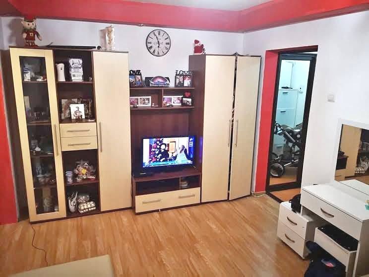 Apartament 2 camere Trivale | Etaj 2 | Centrală și AC | Mobilat, utilat – fotografia 1 din 7