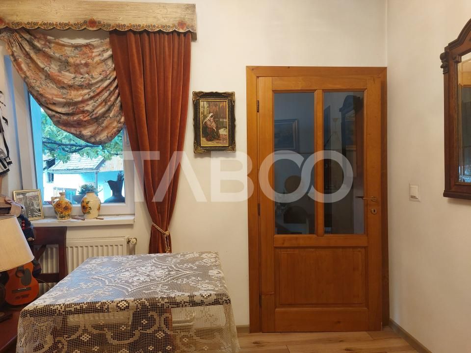 Casa 45 mp 1 dormitor bucatarie baie hol loc parcare in curte Sadu – fotografia 5 din 12