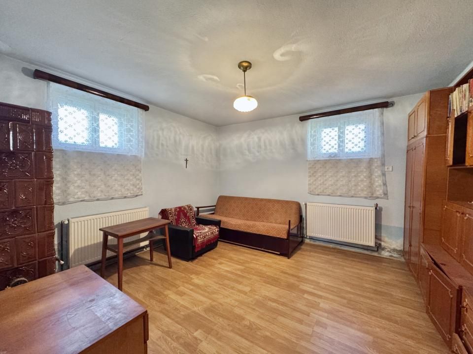 Casă de vânzare în Cisnădie, 6 camere, 161 mp utili, teren 1000 mp – fotografia 9 din 19