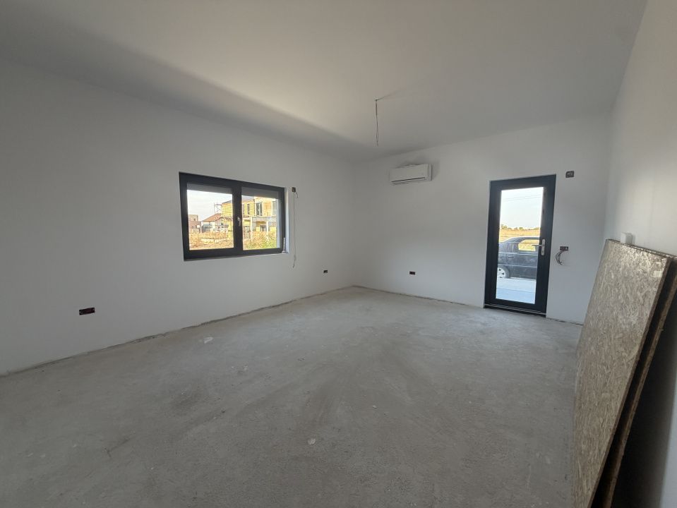 P5034 Apartament DECOMANDAT cu 3 camere zona LAC DUMBRAVITA,ETAJ 1, 2 Parcari – fotografia 16 din 35