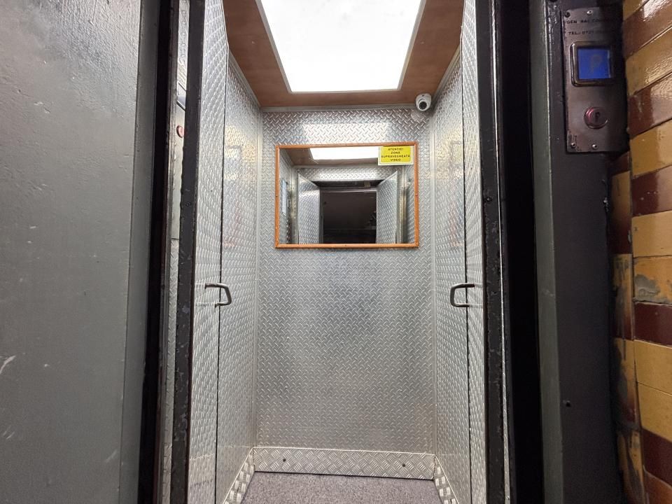 2 Camere - Teiul Doamnei - Bloc Reabilitat - Credit sau Cash – fotografia 12 din 14