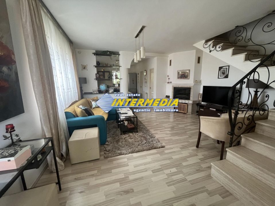 Casa de vanzar in Cetate Alba Iulia cu toate utilitatile – fotografia 12 din 15