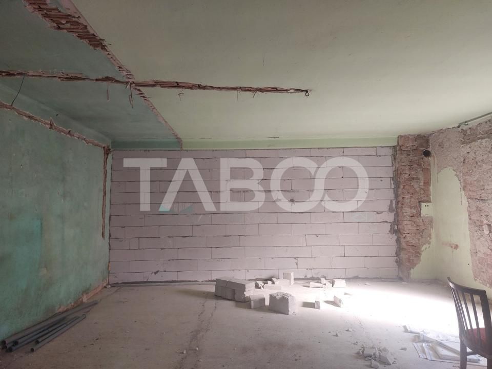 Comision 0% Apartament 63 mpu la curte cu pivnita si gradina Cisnadie – fotografia 3 din 8