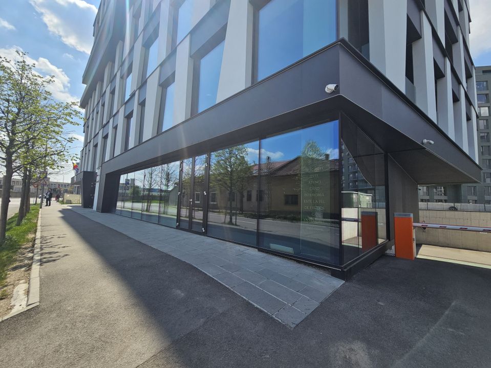 Comision 0%! Spatiu premium zona Garii cu vitrina generoasa la strada – fotografia 7 din 17