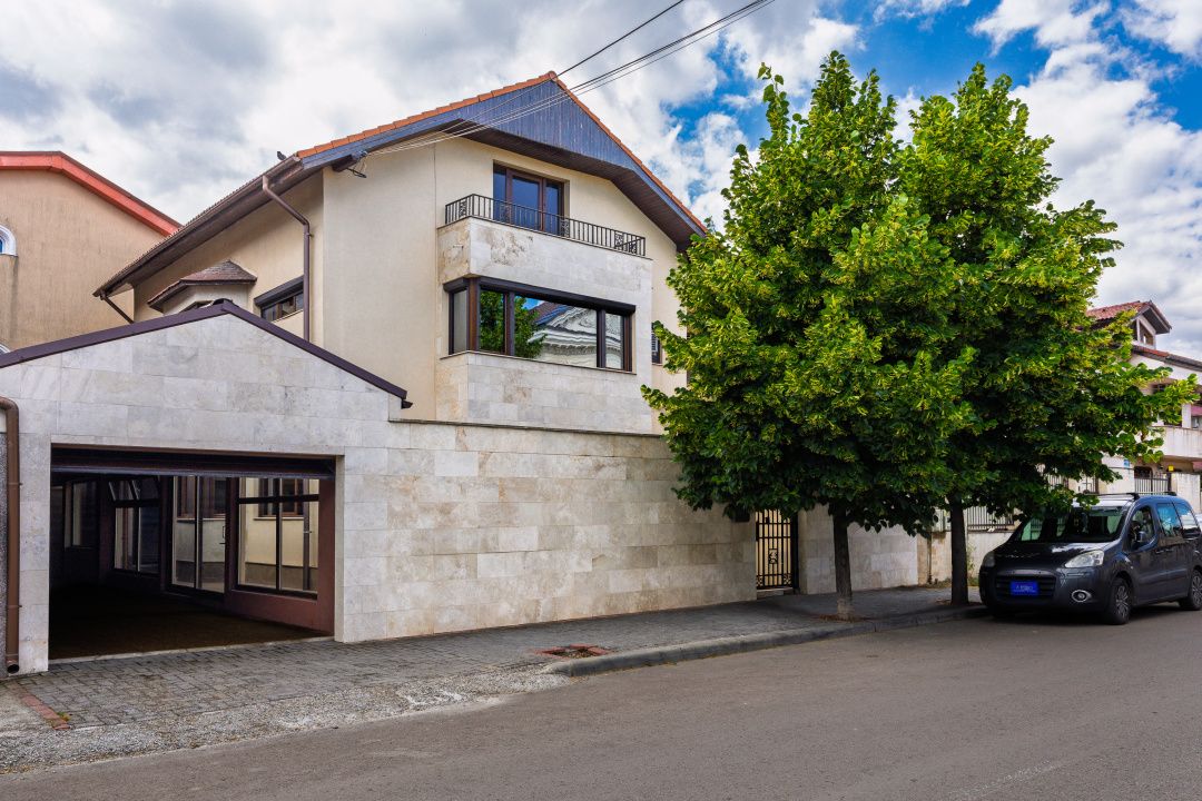Vila spațioasă 5 camere, 5 băi, Garaj 2 mașini, Zona Primo – poziție excelentă – fotografia 27 din 31