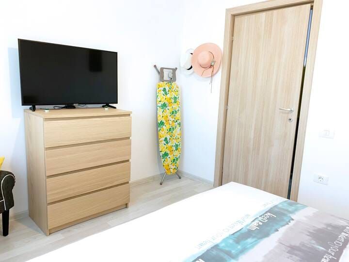 Apartament decomandat in Mamaia Sat | Mobilat lux | Prima linie la mare – fotografia 18 din 33