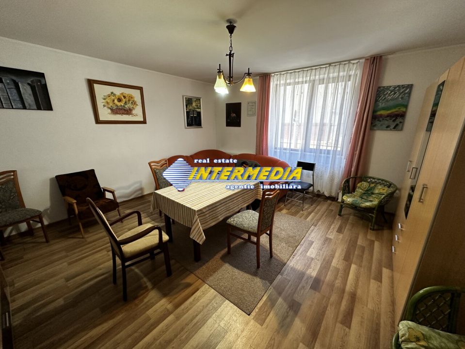 Spatiu 90 mp de inchiriat in Centru Alba Iulia zona Finante – fotografia 3 din 13