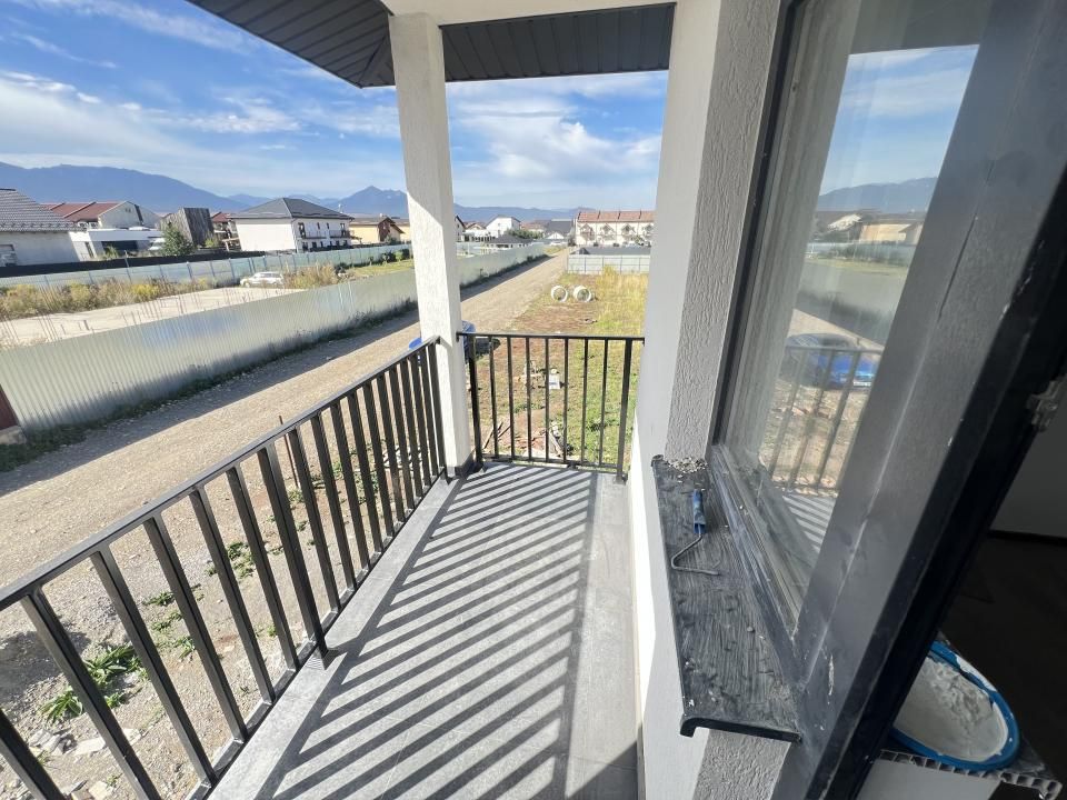 Casa-Duplex-129mp-Utili-250mp-Curte-Izvor-Tarlungeni – fotografia 15 din 17